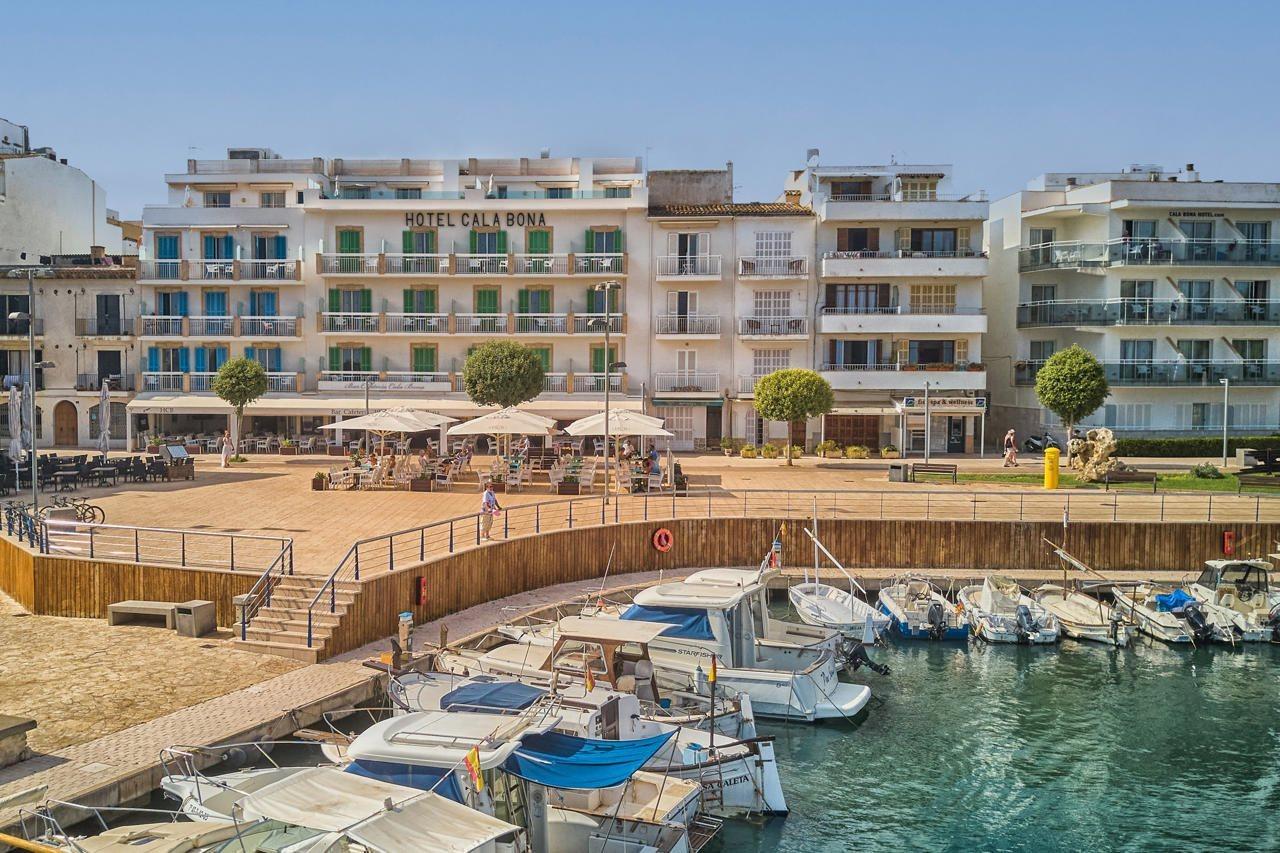 Hotel Cala Bona 3*