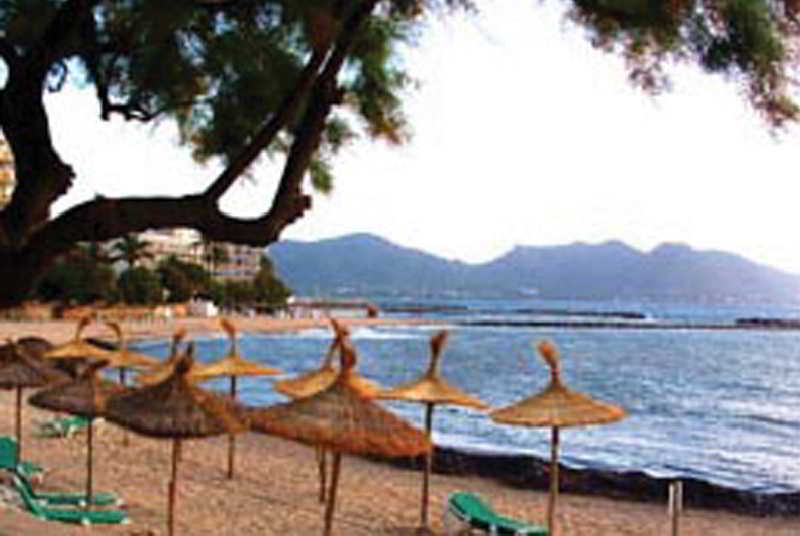 Hotel Cala Bona 3*